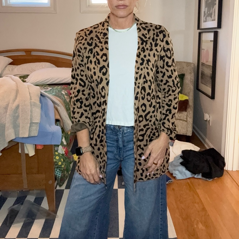 Leopard Print Women's knit cardigan